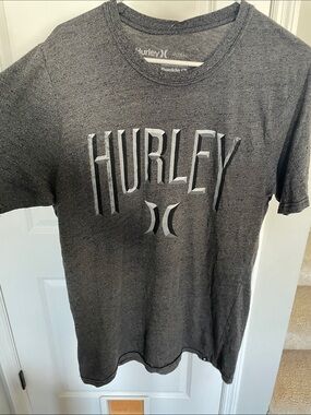Men’s Hurley Charcoal Graphic Logo Tee Medium NWT